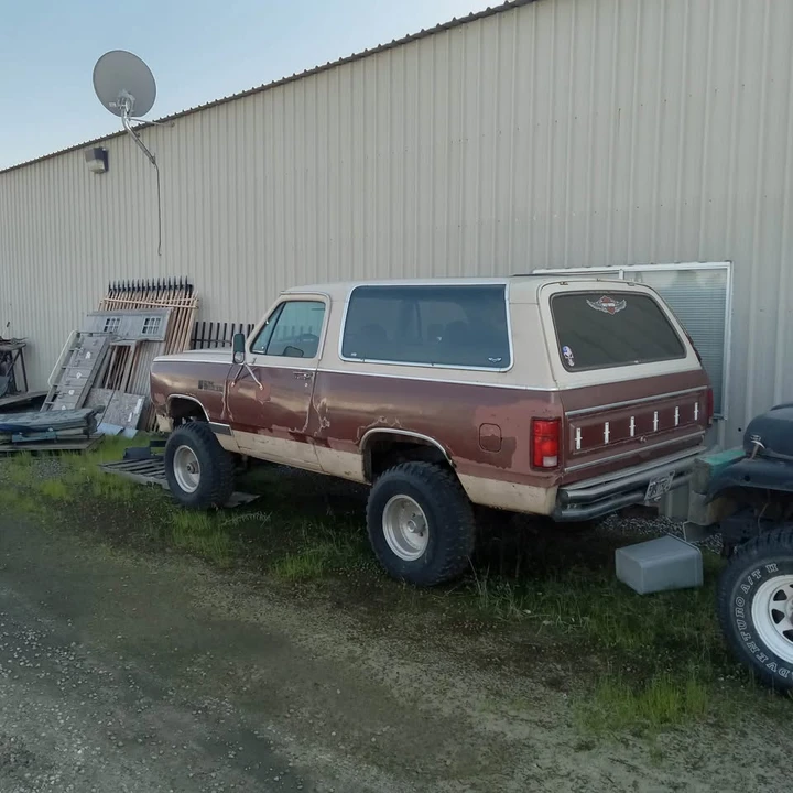 1984 Dodge Ramcharger - Image 2 of 2