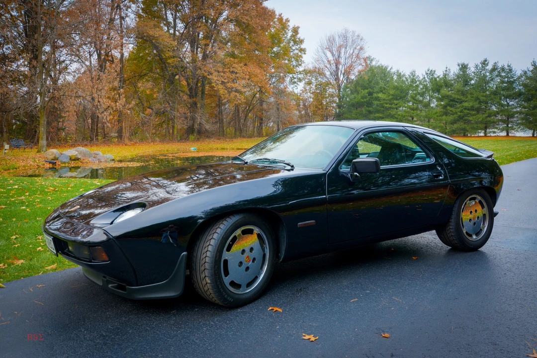 1984 Porsche 928 S - Image 2 of 31