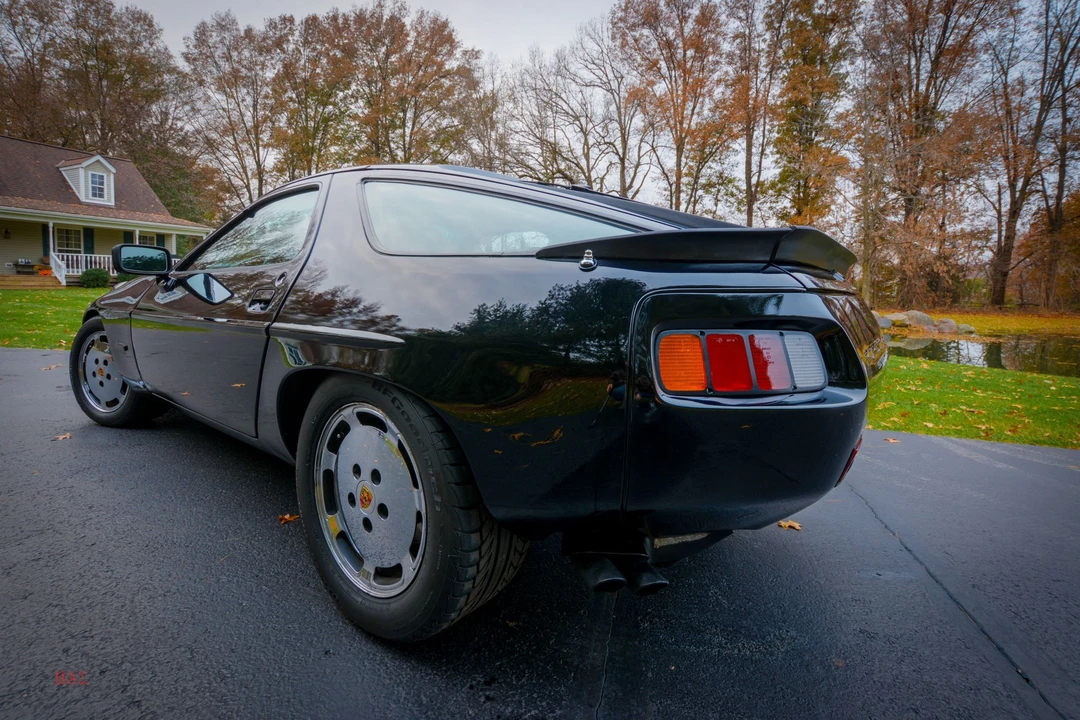 1984 Porsche 928 S - Image 6 of 31