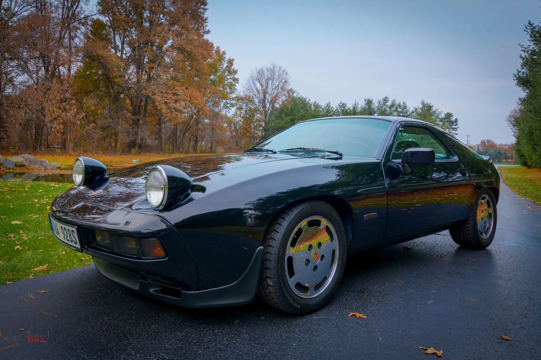 1984 Porsche 928 S - Image 9 of 31