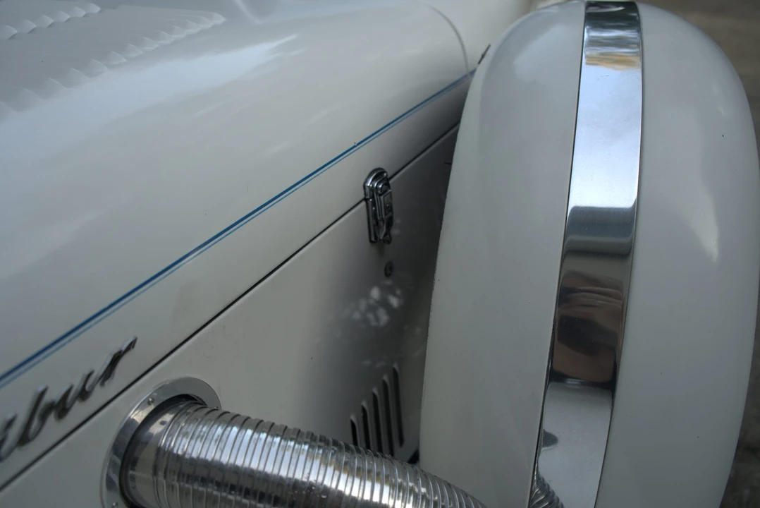 1984 Excalibur - Image 30 of 31