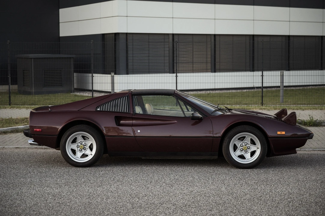 1984 Ferrari 308 GTS QV - Image 15 of 31