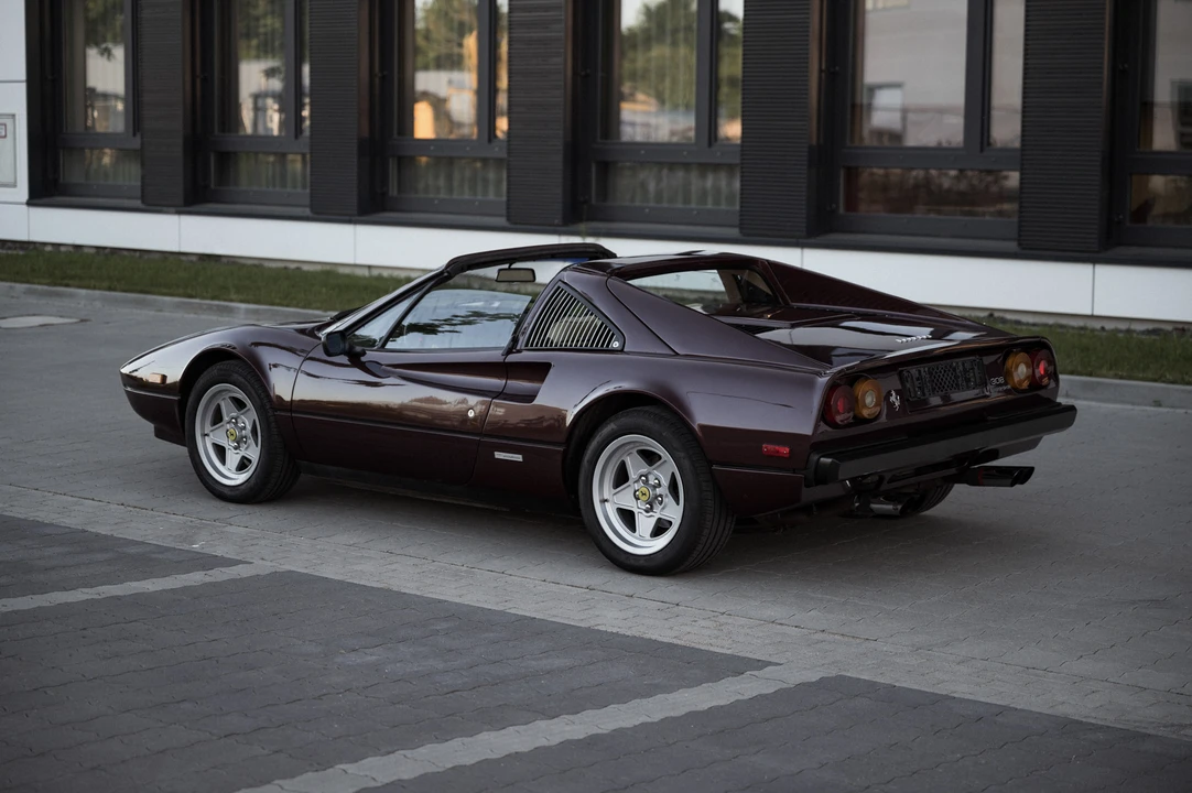 1984 Ferrari 308 GTS QV - Image 25 of 31