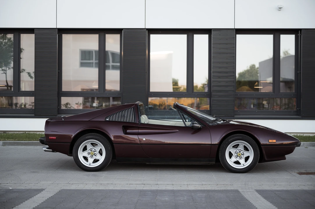 1984 Ferrari 308 GTS QV - Image 28 of 31