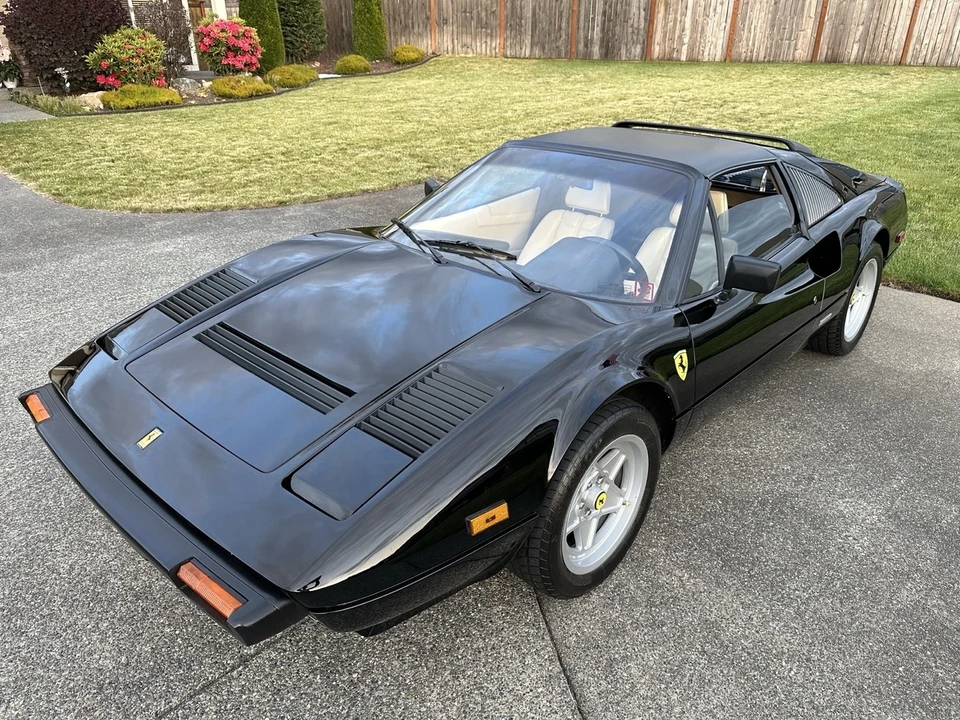 1984 Ferrari 308 GTS QV - Image 14 of 21