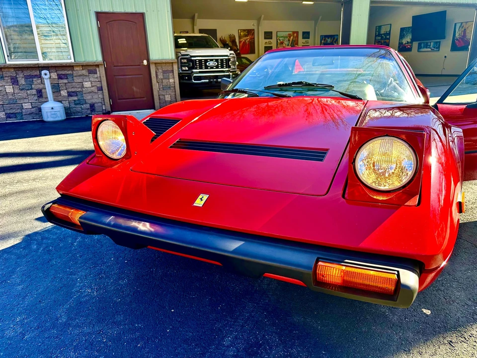 1984 Ferrari 308 GTS QV - Image 25 of 31