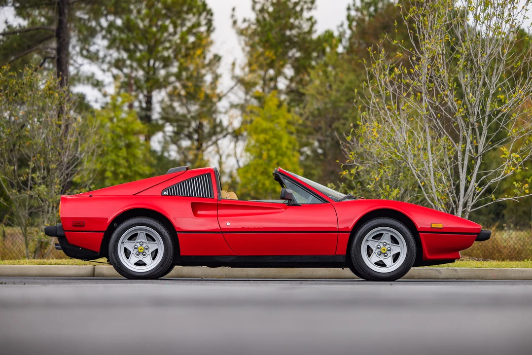 1984 Ferrari 308 GTS QV - Image 9 of 31