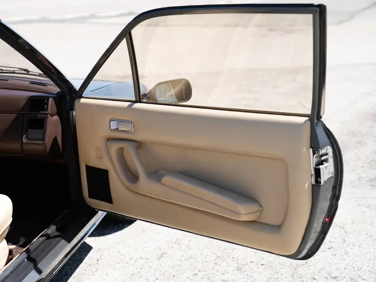 1984 Ferrari 400i - Image 30 of 31
