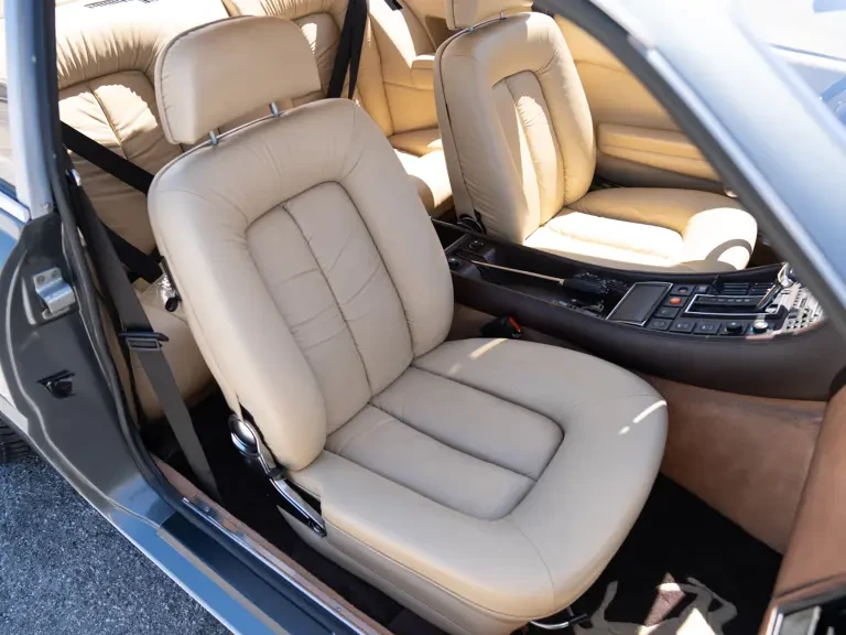 1984 Ferrari 400i - Image 27 of 31