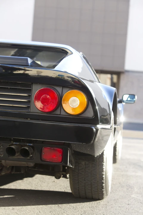 1984 Ferrari 512 BBi - Image 2 of 23