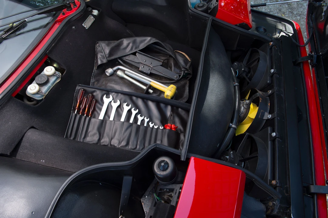 1984 Ferrari 512 BBi - Image 14 of 29
