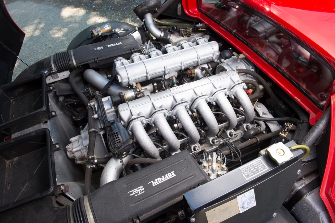 1984 Ferrari 512 BBi - Image 13 of 29