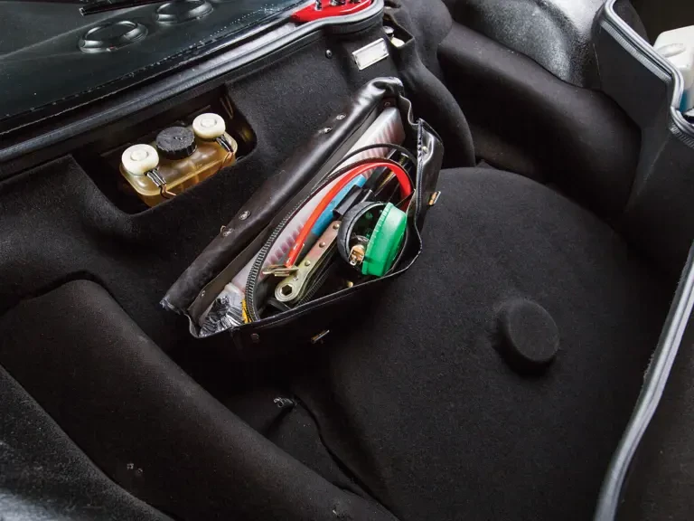 1984 Ferrari 512 BBi - Image 27 of 30