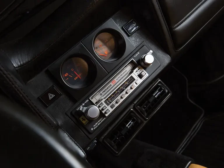 1984 Ferrari 512 BBi - Image 19 of 30