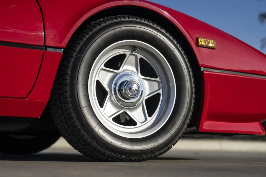 1984 Ferrari 512 BBi - Image 19 of 31