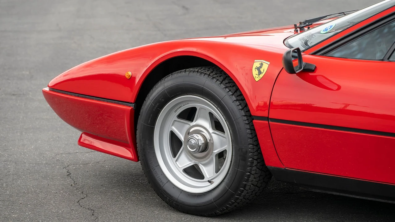 1984 Ferrari 512 BBi - Image 24 of 31