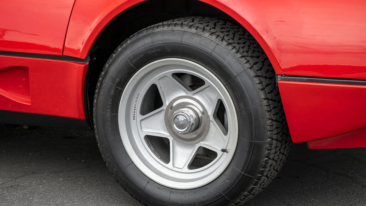 1984 Ferrari 512 BBi - Image 30 of 31