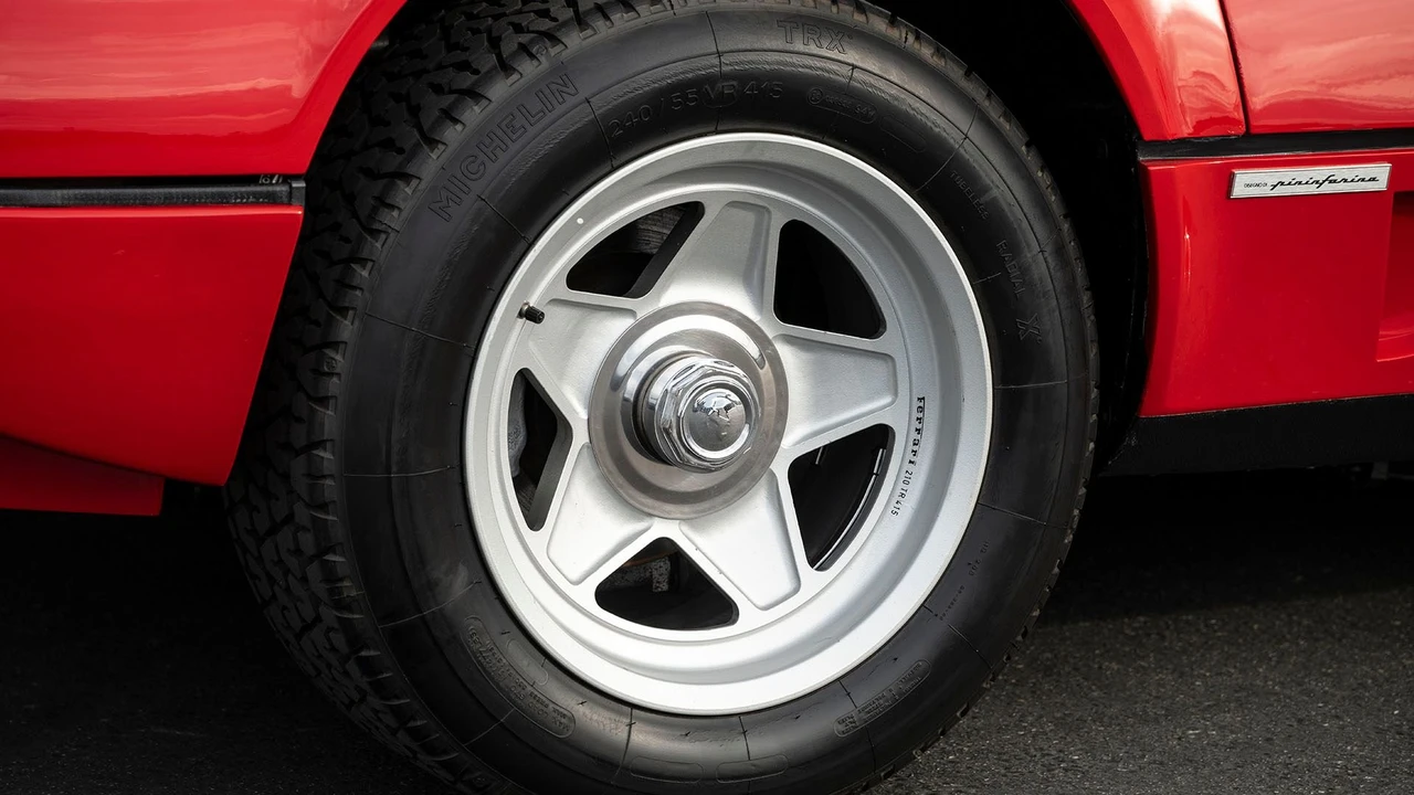1984 Ferrari 512 BBi - Image 31 of 31