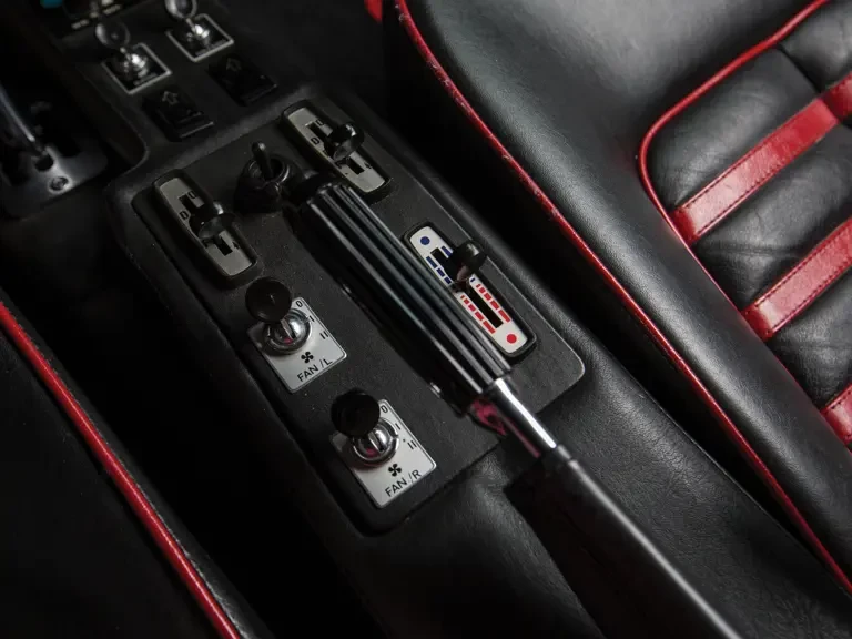 1984 Ferrari 512 BBi - Image 17 of 30