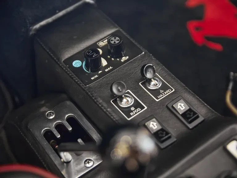 1984 Ferrari 512 BBi - Image 15 of 31