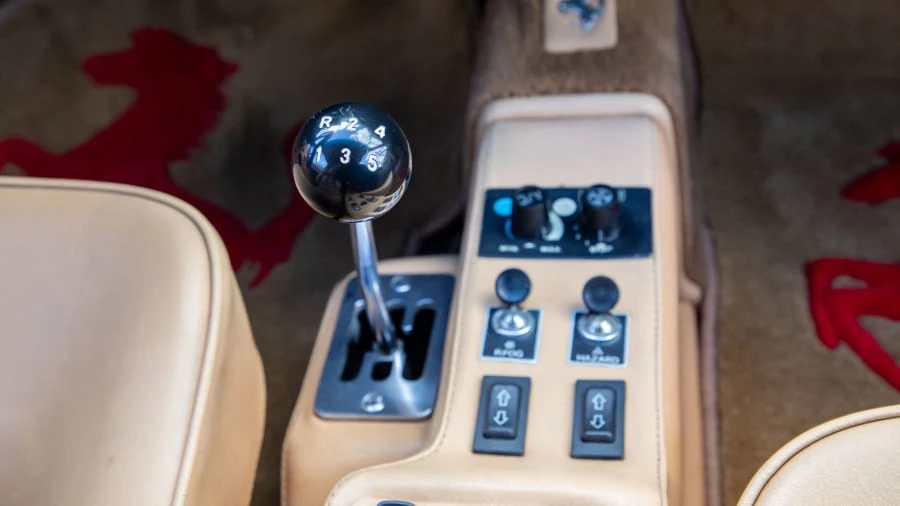 1984 Ferrari 512 BBi - Image 9 of 25