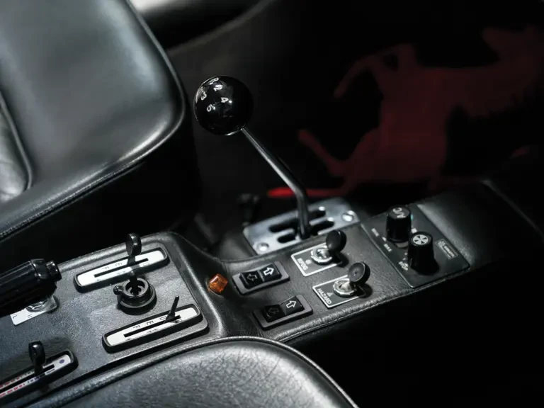 1984 Ferrari 512 BBi - Image 18 of 28