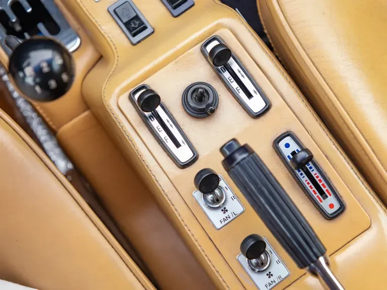 1984 Ferrari 512 BBi - Image 22 of 31
