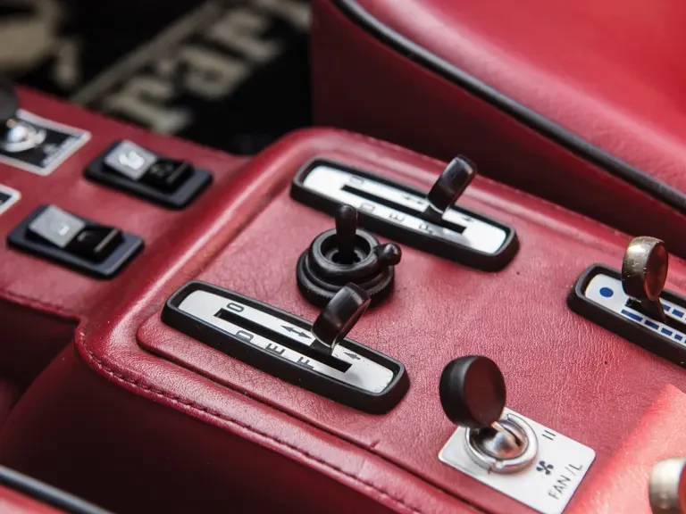 1984 Ferrari 512 BBi - Image 14 of 31