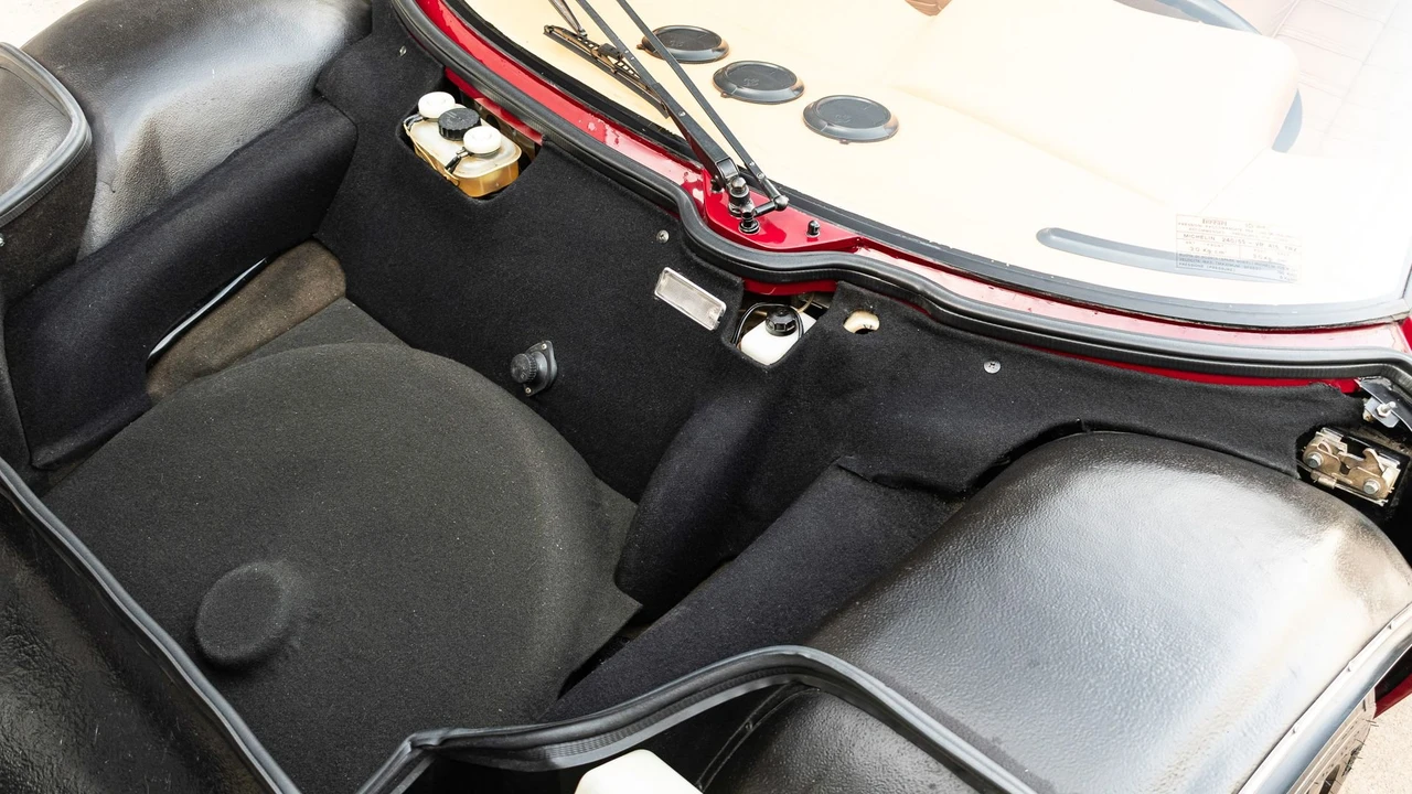 1984 Ferrari 512 BBi - Image 30 of 31