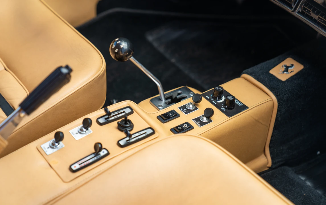 1984 Ferrari 512 BBi - Image 17 of 30