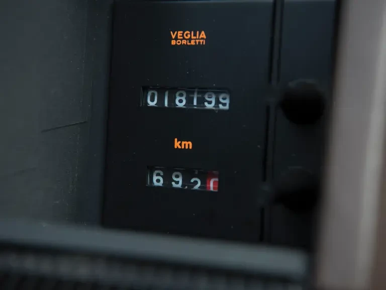 1984 Ferrari Testarossa - Image 16 of 28