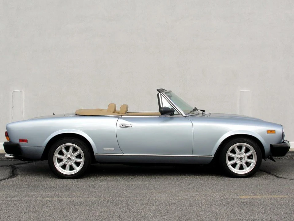 1984 Fiat 124 Sport Spider - Image 5 of 22