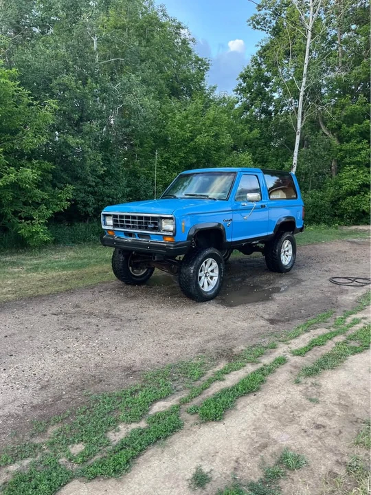 1984 Ford Bronco 3rd Gen - Image 5 of 8