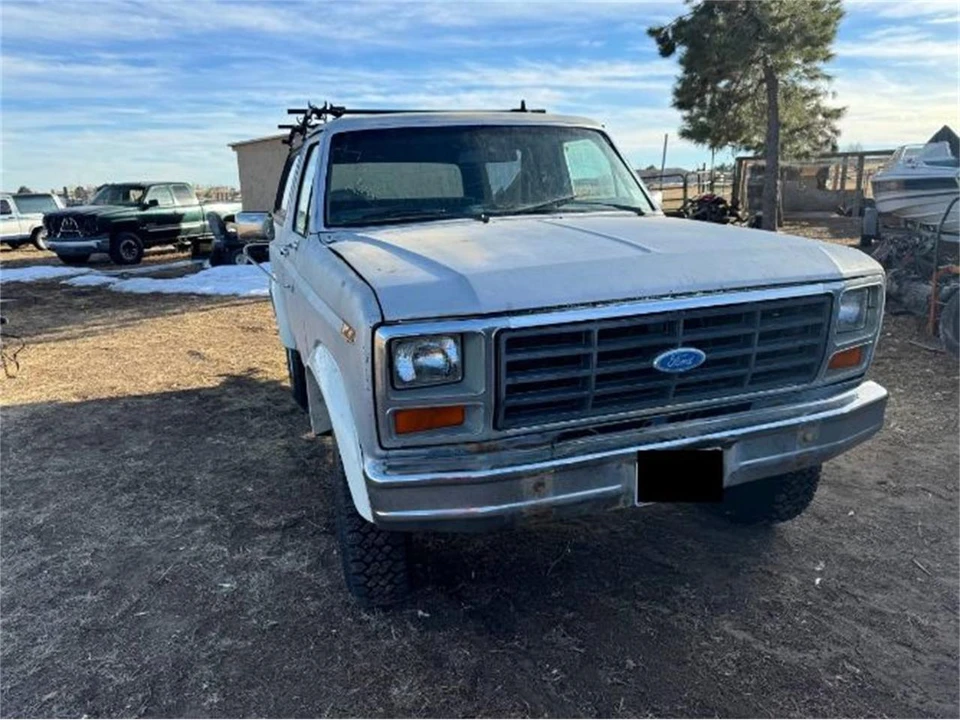 1984 Ford Bronco 3rd Gen - Image 3 of 4