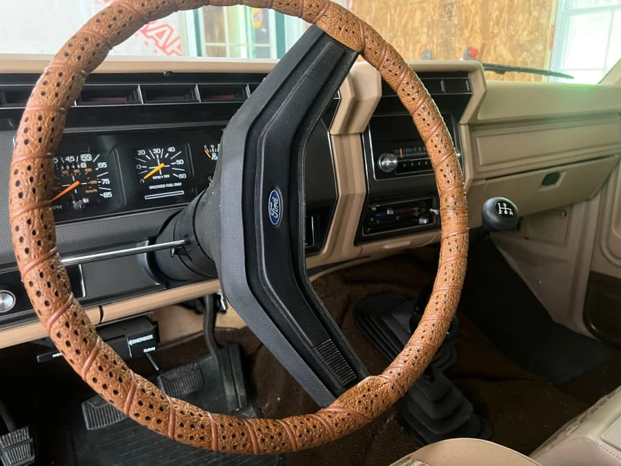 1984 Ford Bronco 3rd Gen - Image 11 of 14