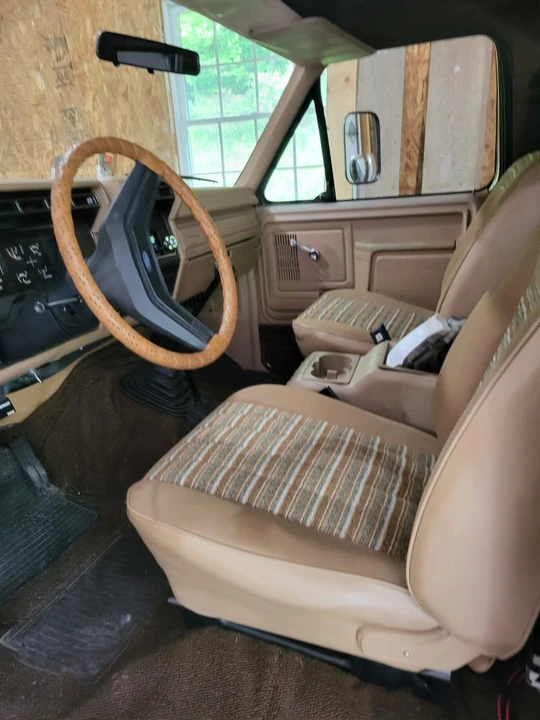 1984 Ford Bronco 3rd Gen - Image 9 of 14