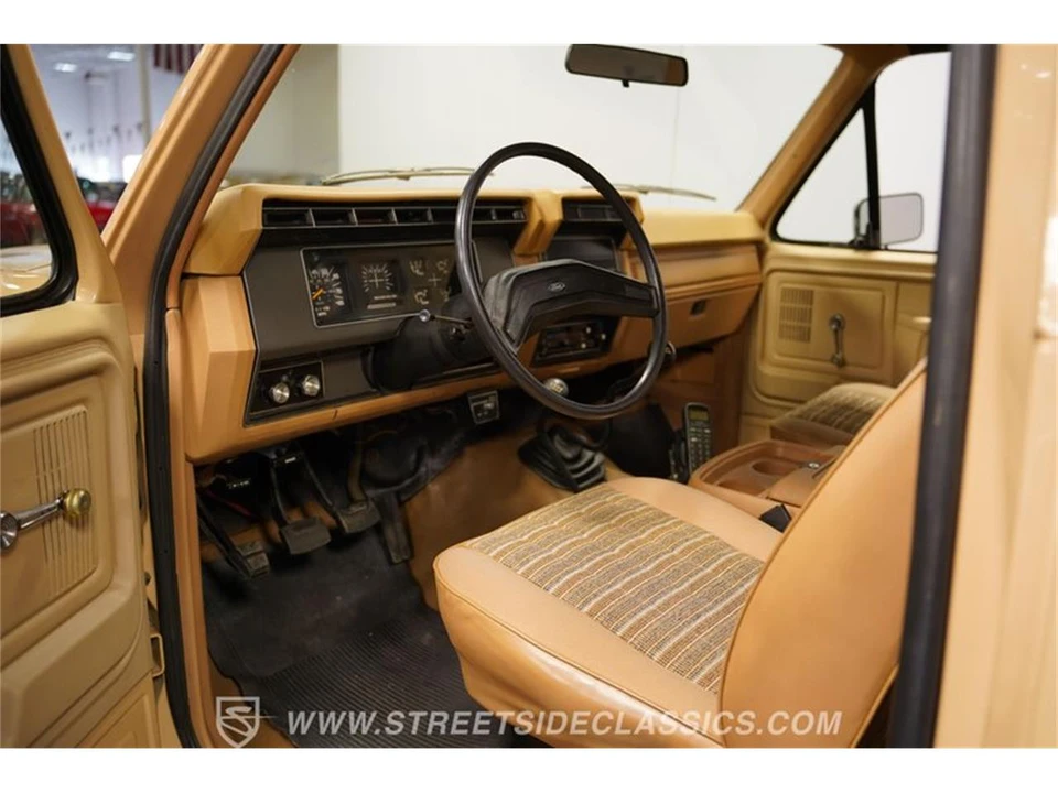1984 Ford Bronco 3rd Gen - Image 2 of 31