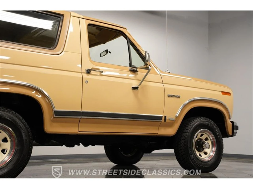 1984 Ford Bronco 3rd Gen - Image 26 of 31