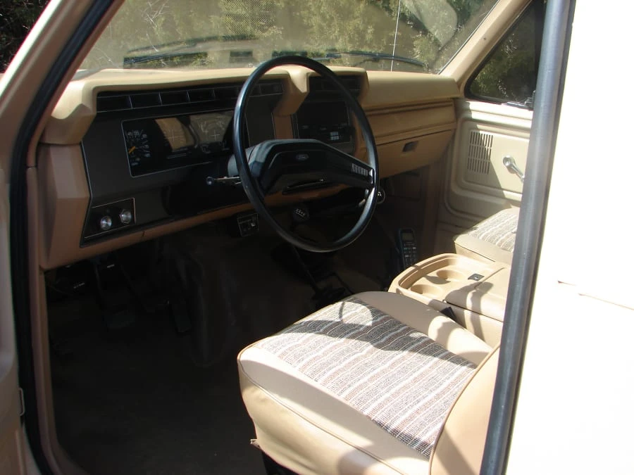 1984 Ford Bronco 3rd Gen - Image 4 of 5