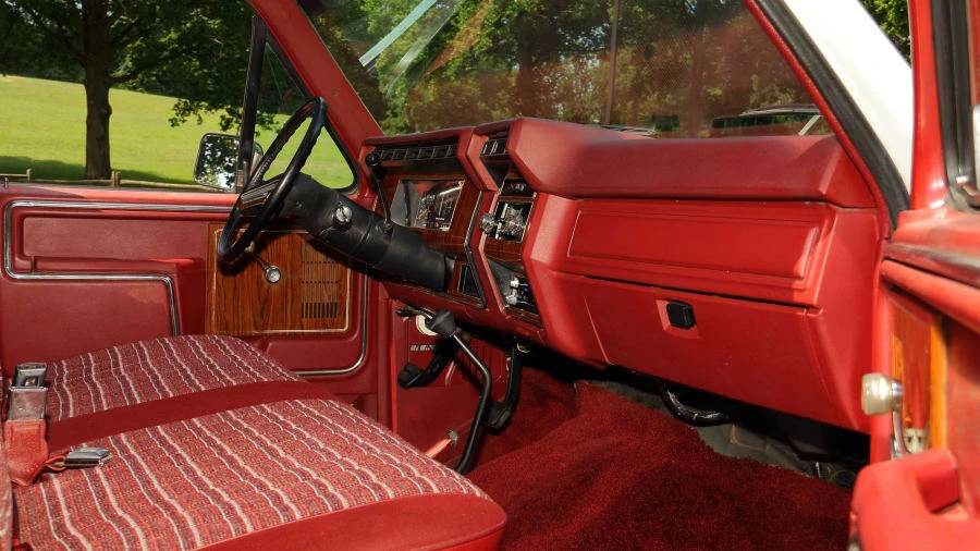 1984 Ford Bronco 3rd Gen - Image 5 of 12