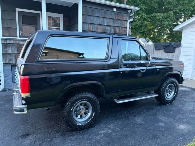 1984 Ford Bronco 3rd Gen - Image 4 of 12