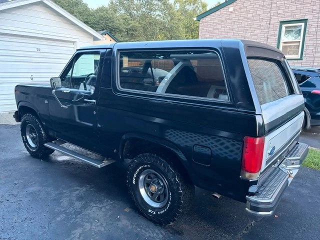 1984 Ford Bronco 3rd Gen - Image 2 of 12