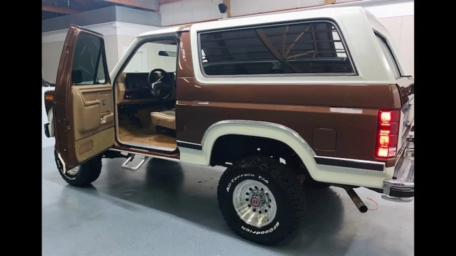 1984 Ford Bronco 3rd Gen - Image 3 of 11