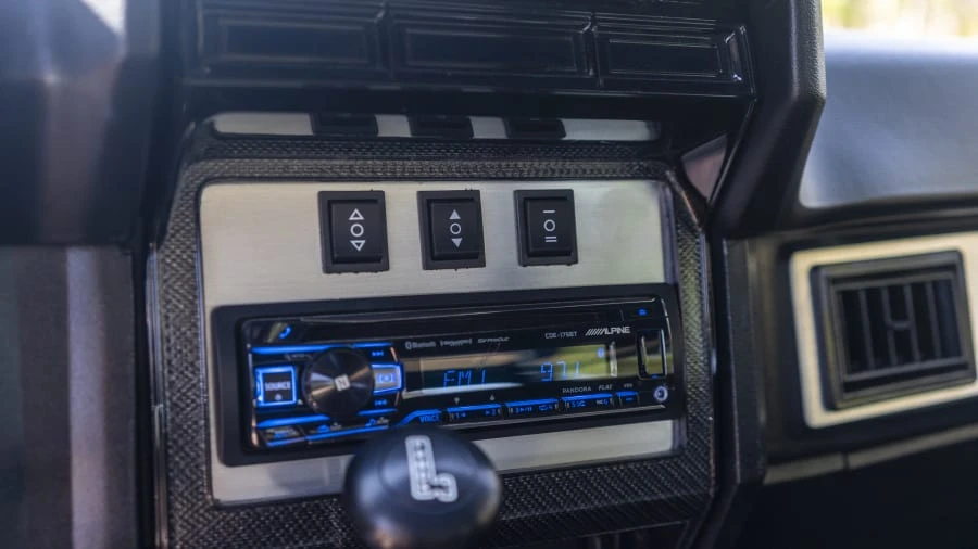 1984 Ford Bronco 3rd Gen - Image 20 of 27