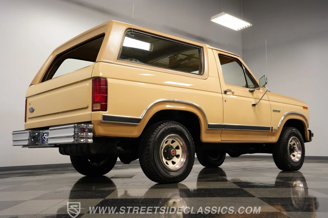1984 Ford Bronco 3rd Gen - Image 28 of 31