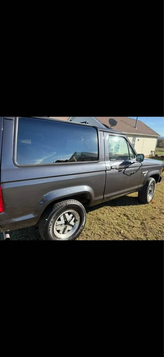 1984 Ford Bronco II - Image 3 of 8