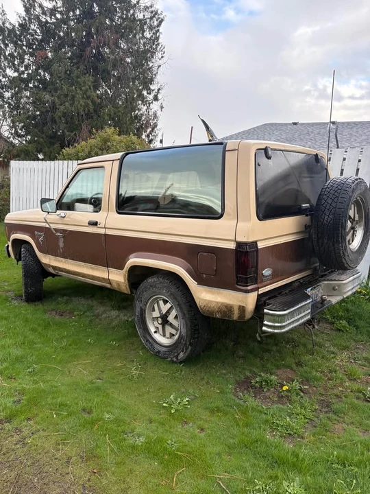 1984 Ford Bronco II - Image 2 of 11