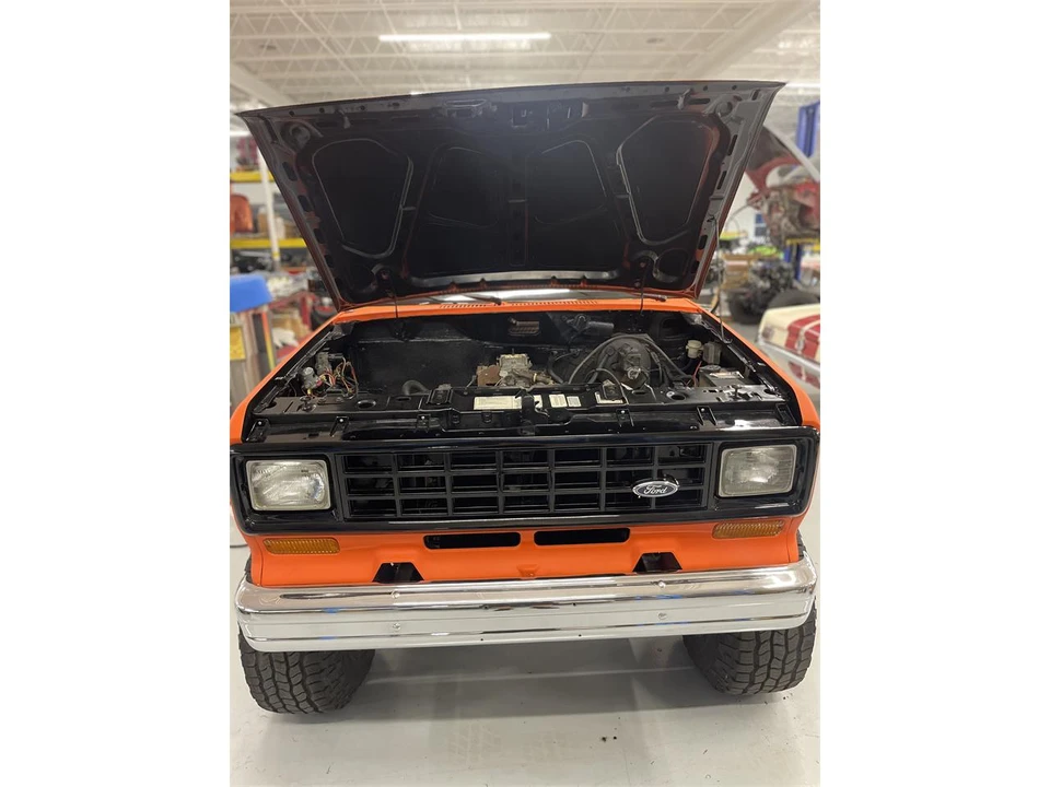 1984 Ford Bronco II - Image 11 of 19