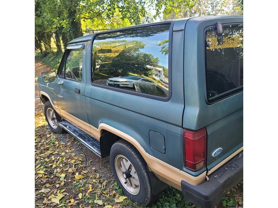 1984 Ford Bronco II - Image 10 of 26