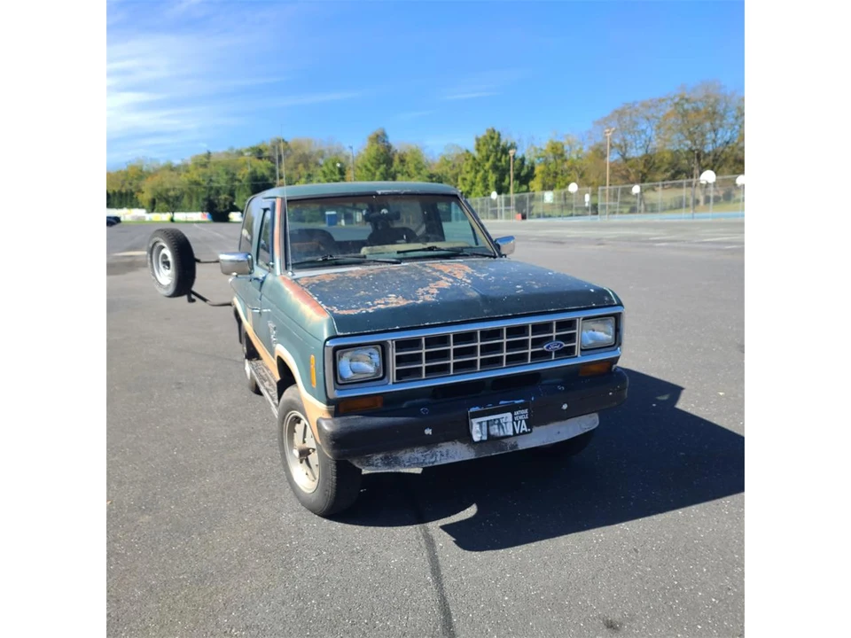 1984 Ford Bronco II - Image 2 of 26